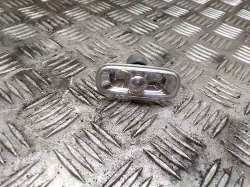 VW TRANSPORTER IV Furgon 70XA Kotflügelblinker vorne links 8e0949127 12287746