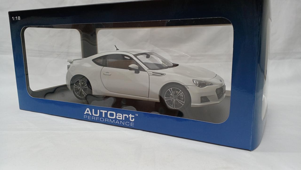 AUTOart Subaru BRZ White 78693