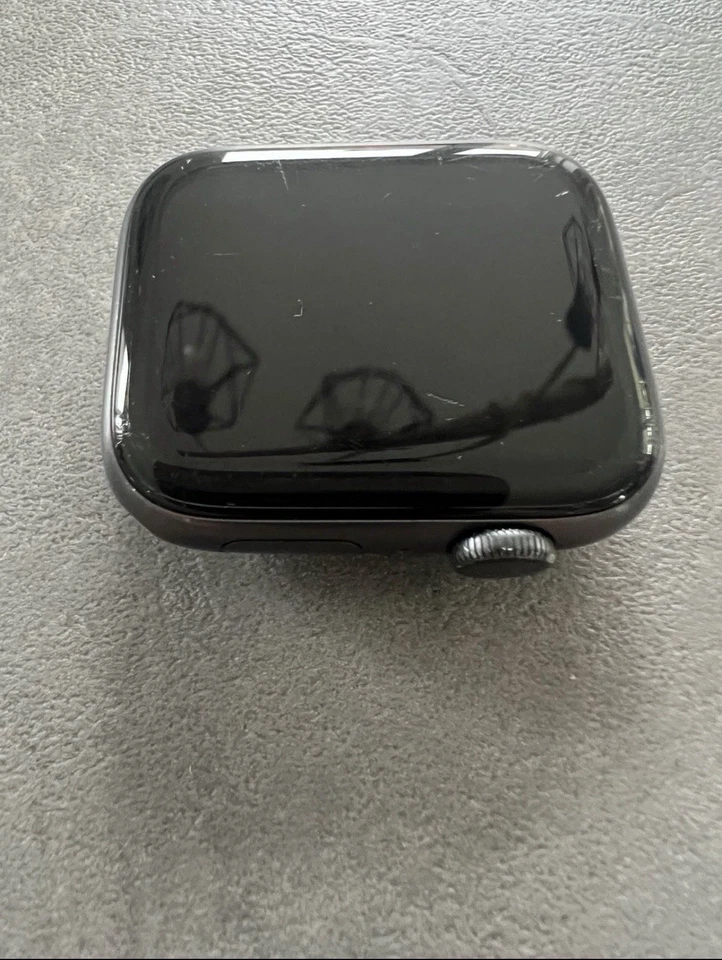 Apple Watch Series 6 (GPS), 44mm, Nike Edition, viele Armbänder - Bild 3 von 4