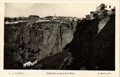 Old postcard Spain RONDA - Edificado sopra de la Roca (304504)