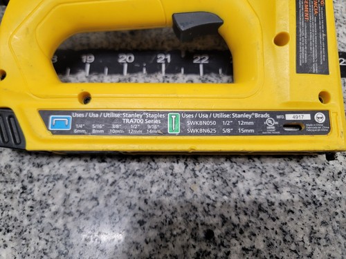 Stanley Electric Staple & Nail Gun TRE550Z a-x - Picture 8 of 9