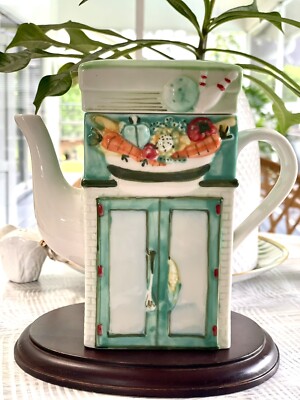 Teapot Vtg Twining s Of London Porcelain Bowling,Salad Themed~A+ Collectible
