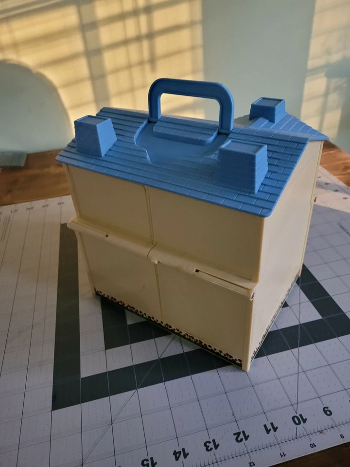 Olivia el Cerdo 2 en 1 Transformador Casa de Juegos y Barco Pirata  Foto 2 de 4