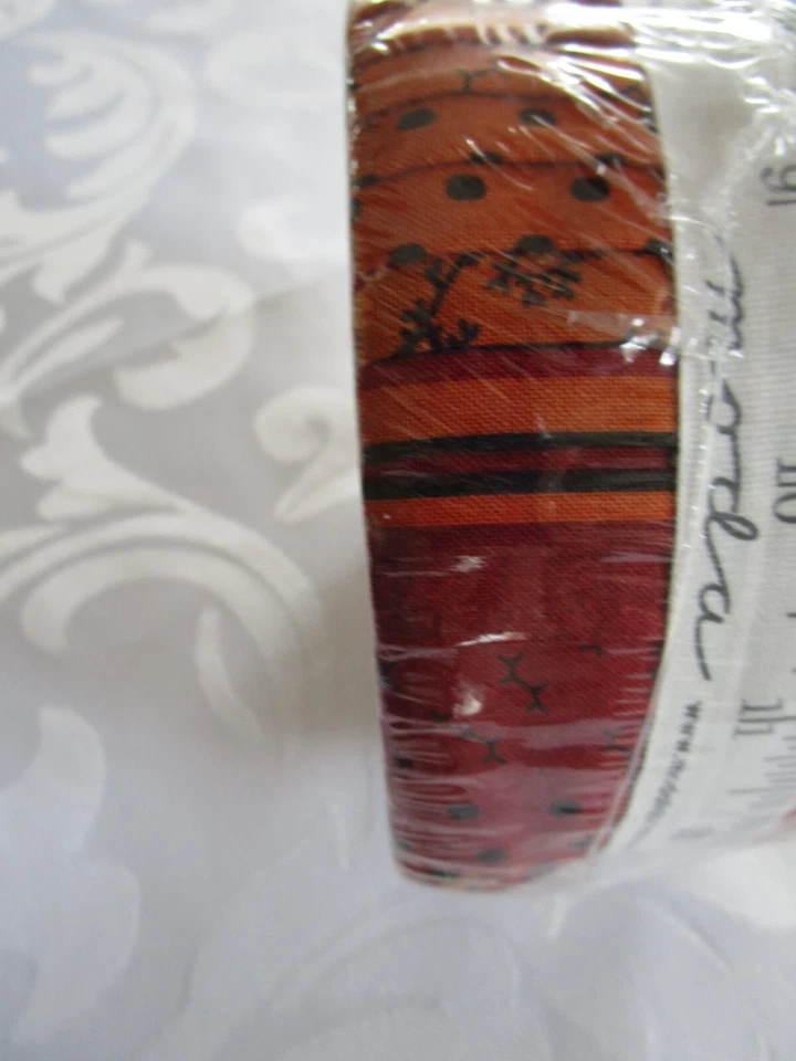 Rollo de gelatina de madera de zarza de telas Moda fuera de stock - Nuevo, 40 - 2 1/2" TIRAS Foto 3 de 4