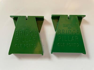 2 x VINTAGE HELLGRÜNER TRIANG SCALEXTRIC BRÜCKENPFEILER (LE PONT) AUS DEN 70er Jahren