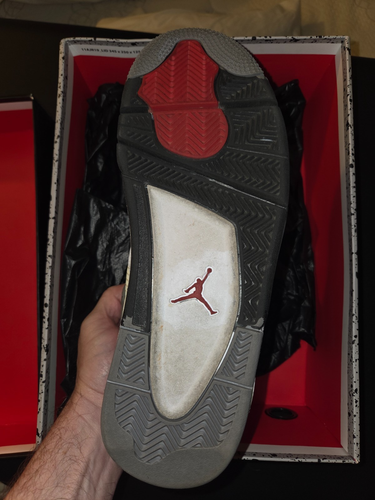 Jordan 4 Retro Cement (2012) Size 9.5 - Picture 8 of 14