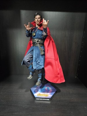 Hot Toys Doctor Strange MMS387 1/6 Scale Figure with Extra Stand