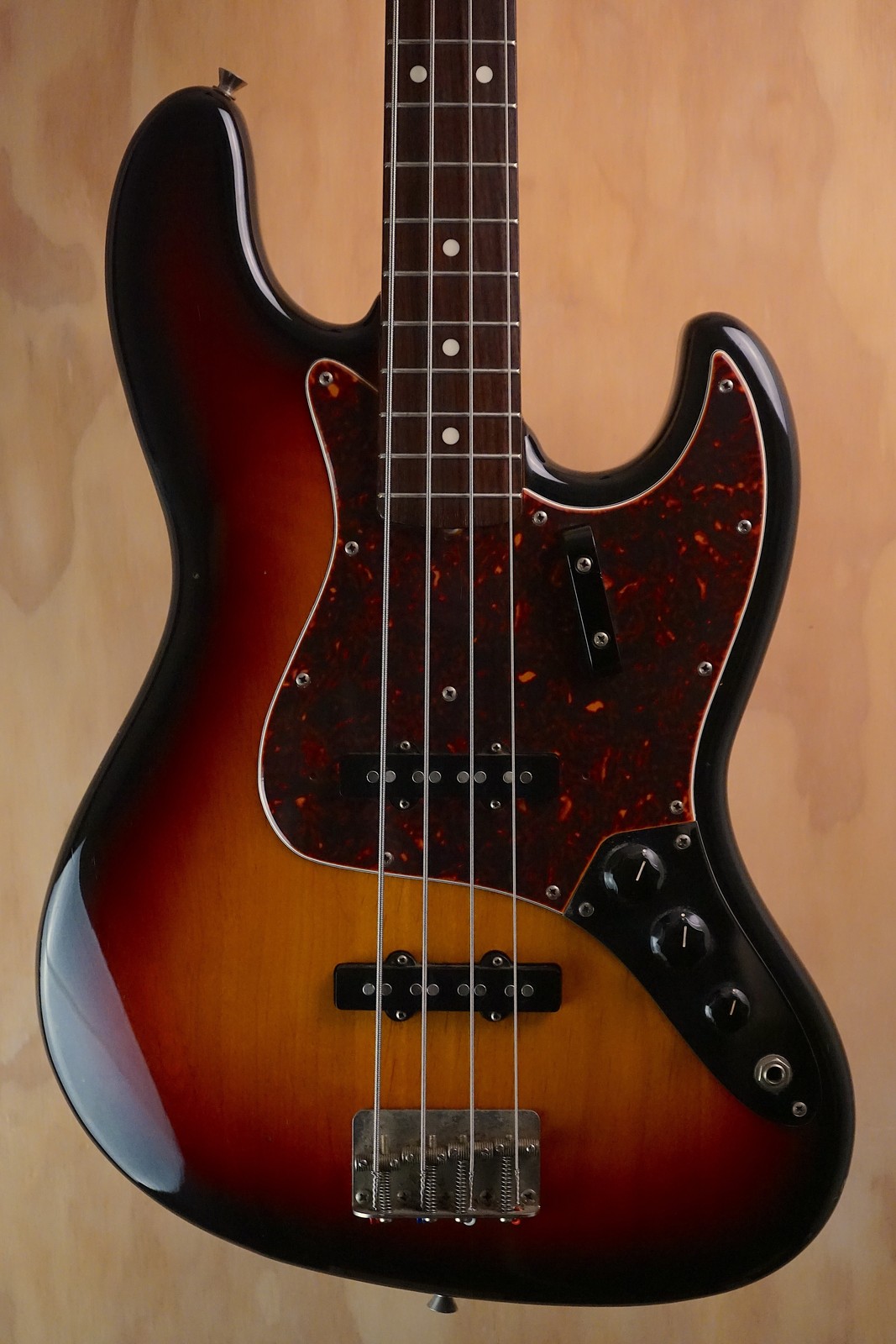 Fender Japan Noel Redding Jazz Bass Sunburst Limited Edition 1997 Model – Used