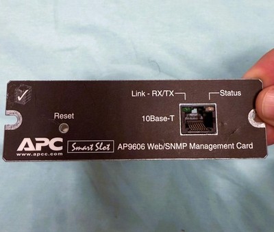 APC SmartSlot Web/SNMP Management Card (AP9606) Remote Management Adapter