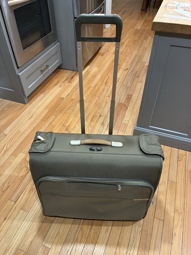 Briggs & Riley Rolling Luggage Baseline Olive Wheeled Baseline Garment Suitcase