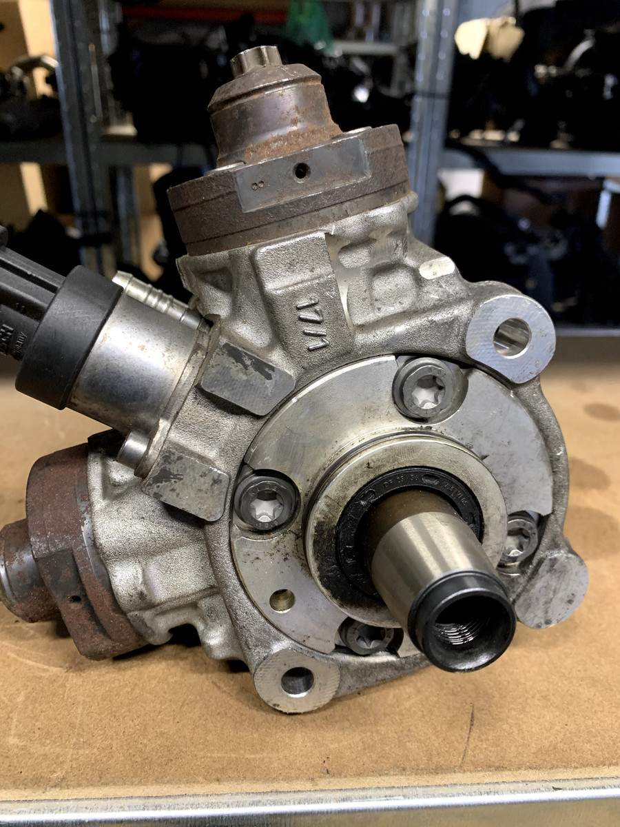 BMW High-Pressure High Pressure Pump 7805419 0445010623 F10 X5 X6 