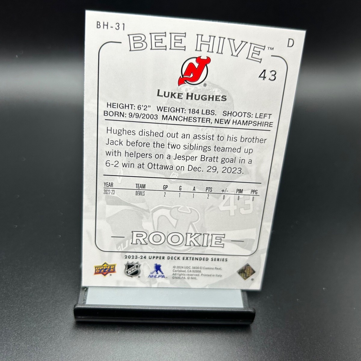 2023-24 Upper Deck Extended Bee Hive RC #31 Luke Hughes New 2023-24 Upper Deck Extended Bee Hive RC #31 Luke Hughes New