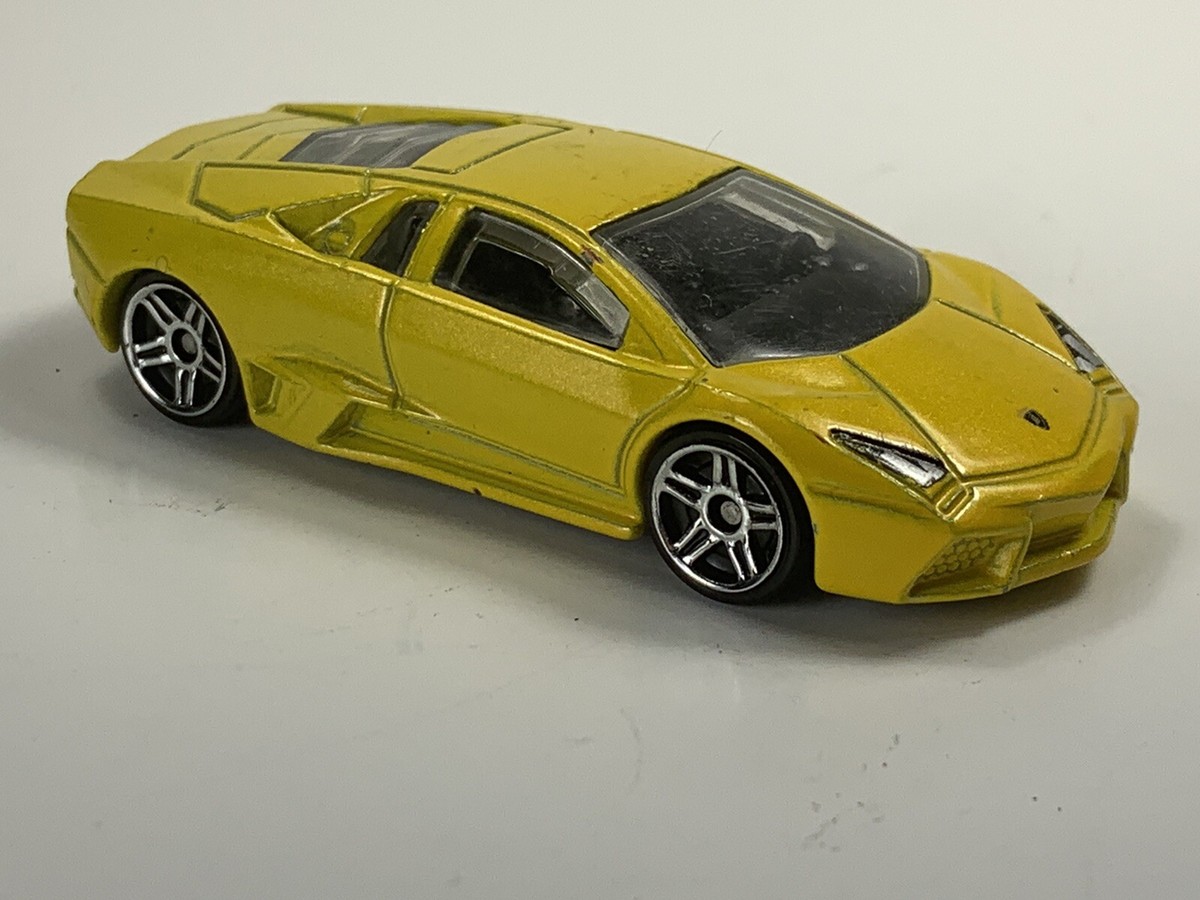 JT Automobiles Models LAMBORGHINI LM670-4SV Yellow 1.43