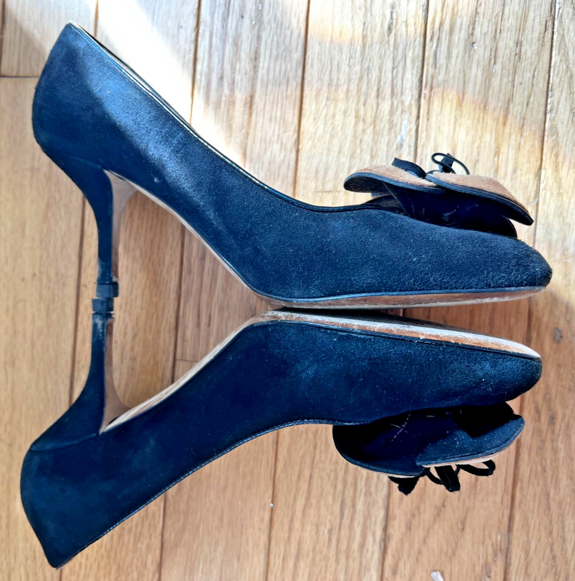 Black Suede Kate Spade New York Flower Pumps,Made in Italy Classic Chic, Sz 7.5 thumbnail 5