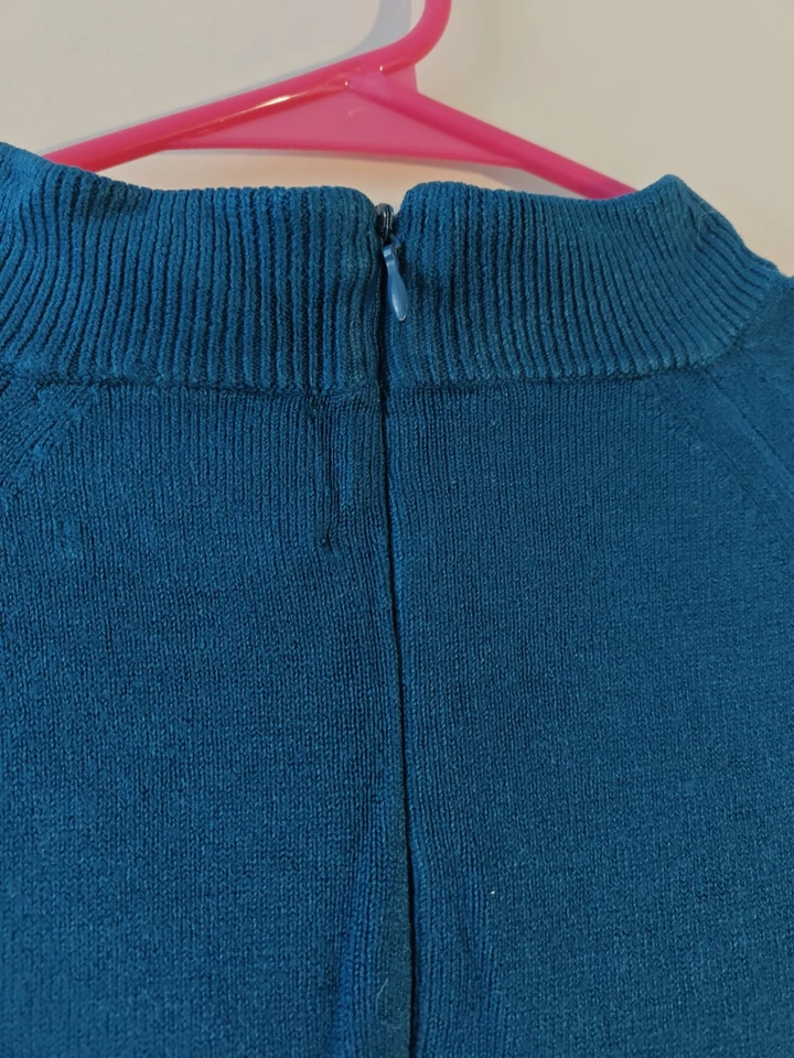 Suéter Debbie Morgan tamanho pequeno PL azul verde turquesa gola alta - Imagem 4 de 4