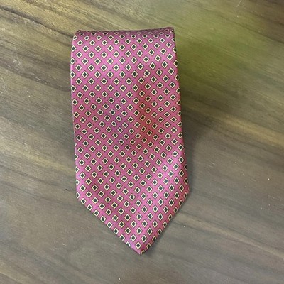 Fendi Luxury Silk Tie Red Green Blacc Diamond Geometric Pattern Made in Italy