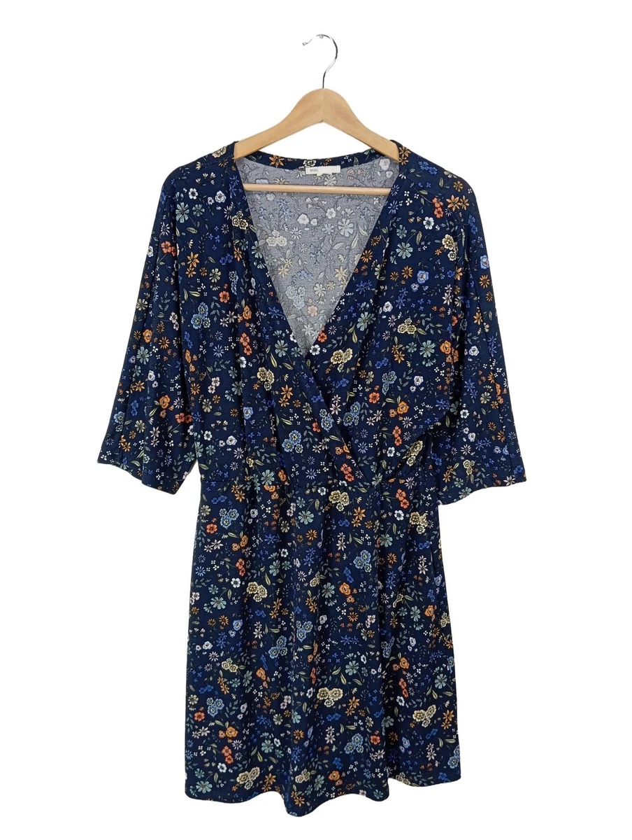 Robe H&M Noire Taille 44 / XXL - Occasion Bon état - Style Non Précisé - Parfait Pour Le Quotidien