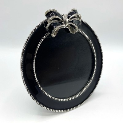 BELLA LUX Fine Frames Black Enamel Bow Picture Frame   Holds 4'' x 4'' Round Photo
