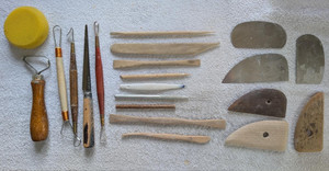 21 - POTTERY & CLAY TOOLS -- for Throwing, Trimming, Sculpting, & Carving -- LOT