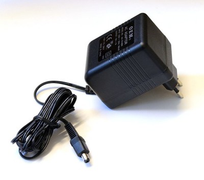 Stecker-Netzteil AC/AC Wechselstrom Wechselspannung Netzgerät Trafo Power Supply