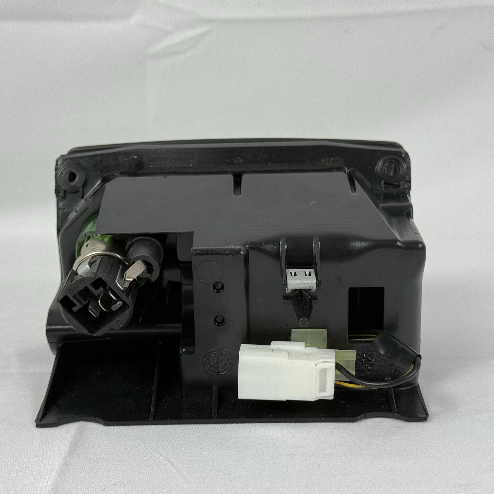 Maserati Quattroporte M139 Center Console Ashtray Ash Tray Rear OEM 03-13