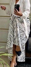 Stunning Zara Long Skirt Size 12 White And Black