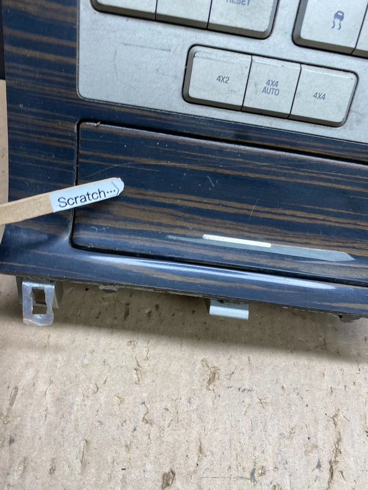 2007 to 2014 Lincoln Navigator Radio Stereo Climate Control Dash Trim t5851 DG - Image 2 of 4