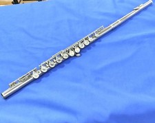 Yamaha Yfl-211 E-Mecha Flute