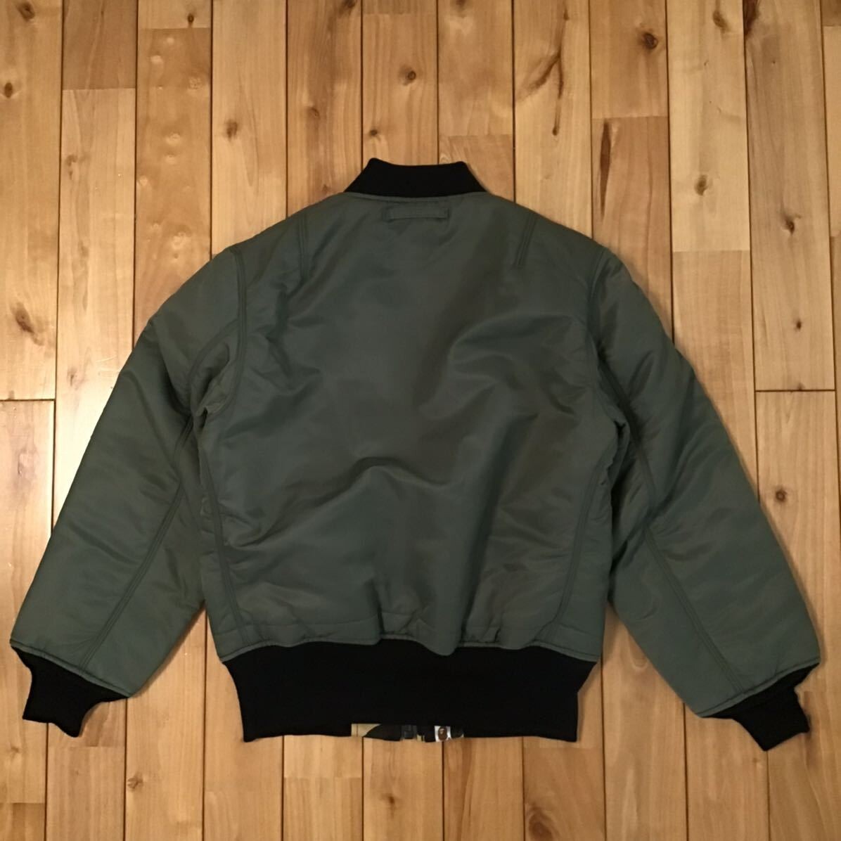 ジャケット・アウター A BATHING APE Reversible Ma-1 Jacket L Reversible BAPE × ALPHA INDUSTRIES MA-1 bomber jacket A