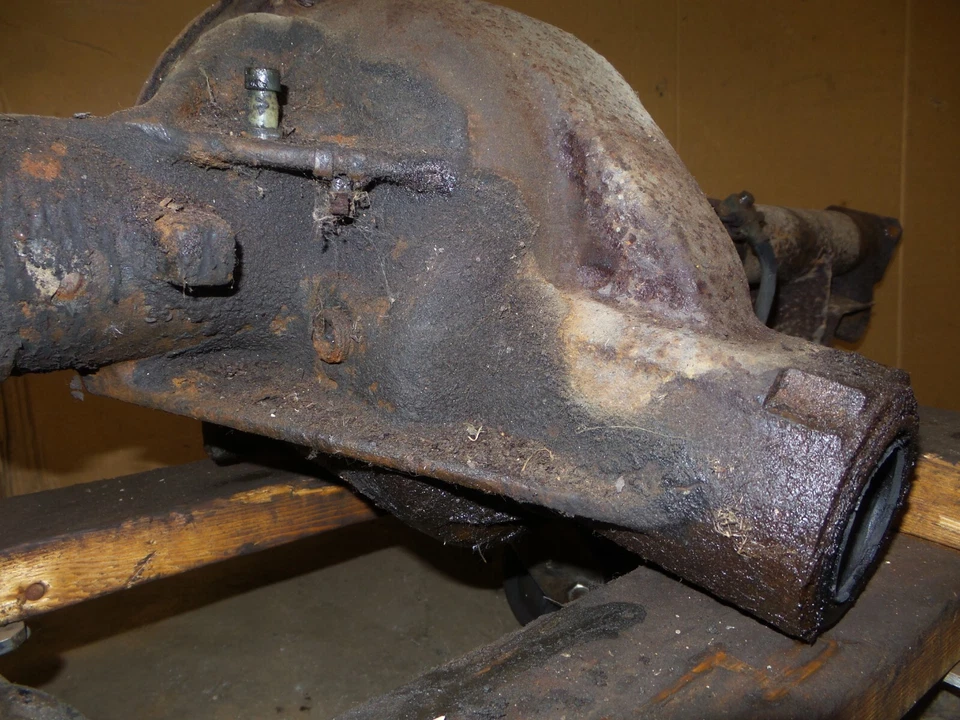 Conjunto de carcasa de tubo de eje trasero Camaro Firebird 70-81 10 pernos original GM Foto 4 de 4