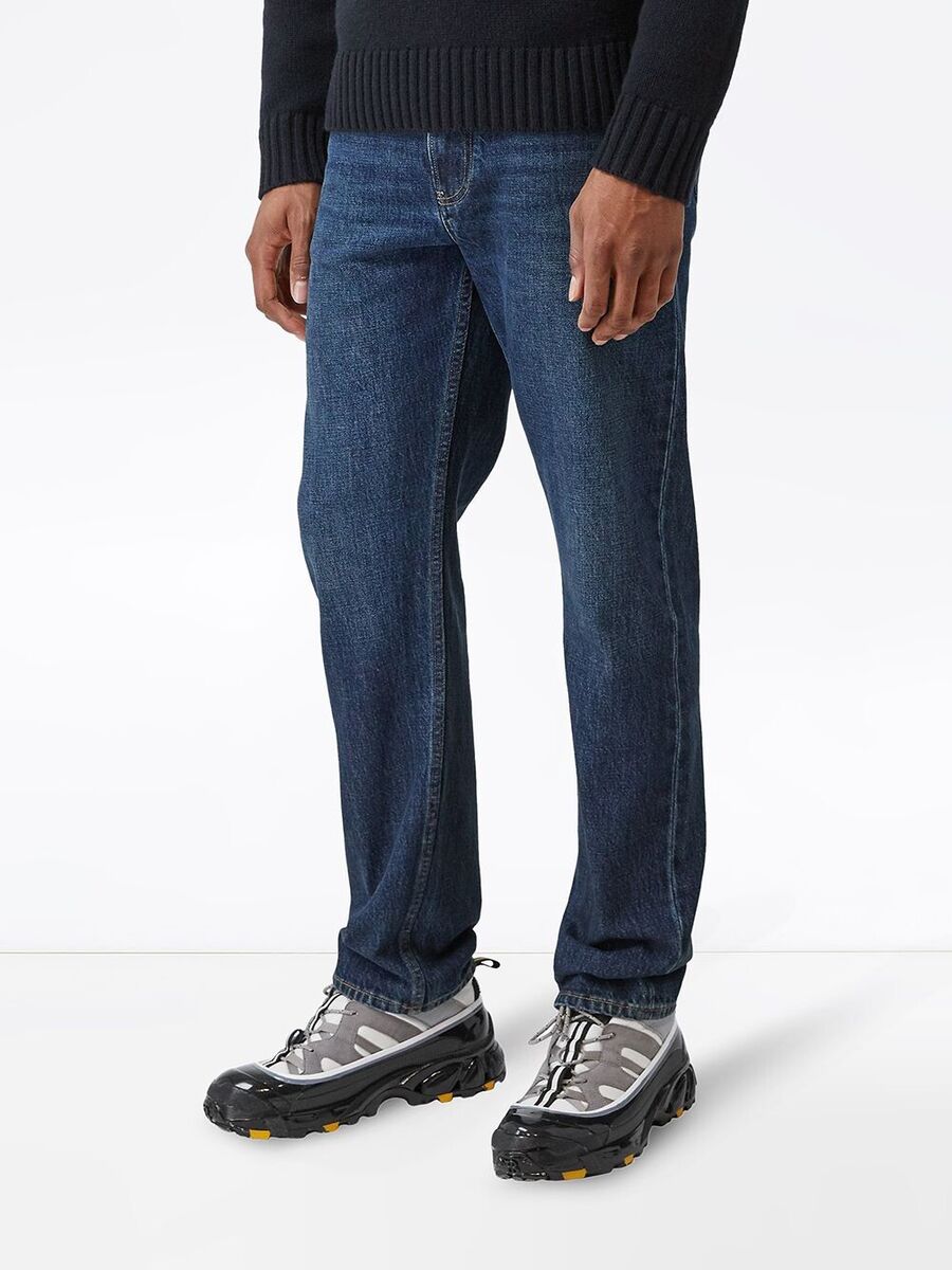 Burberry Straight Fit Denim Washed Dark Indigo Blue Jeans Burberry Straight Fit Denim Washed Dark Indigo Blue Jeans