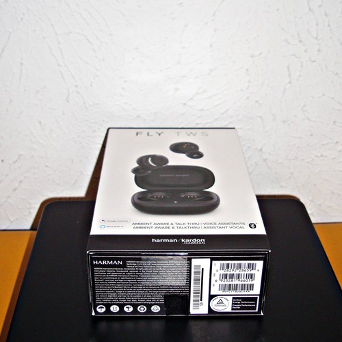 【NEW】HARMAN KARDON FLY TRUE WIRELESS IN-EAR HEADPHONES (BLACK) - Picture 6 of 17