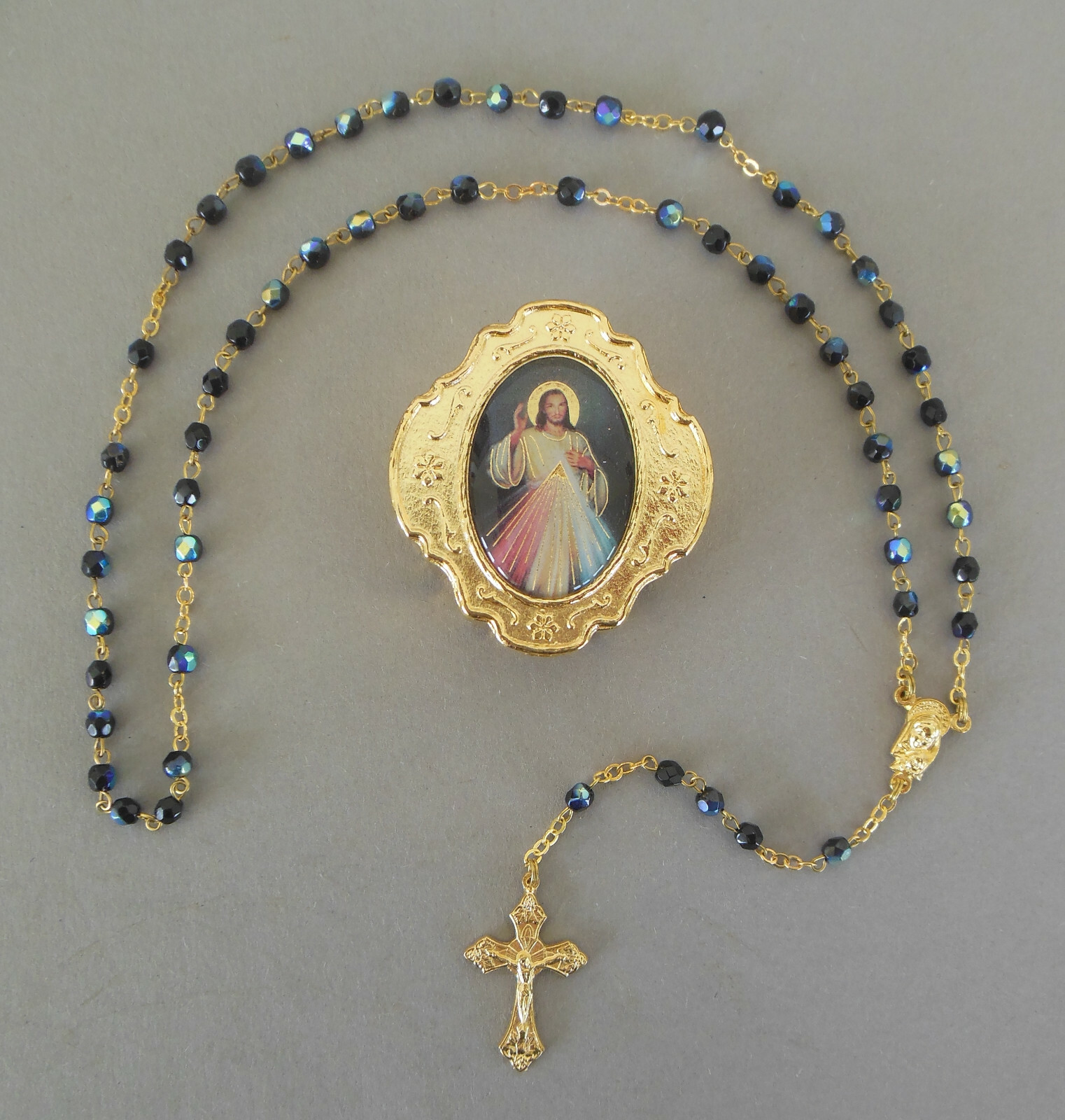 Rosenkranz schwarz schimmernde Perlen + Schatulle Barmherziger Jesus AR 122 -8