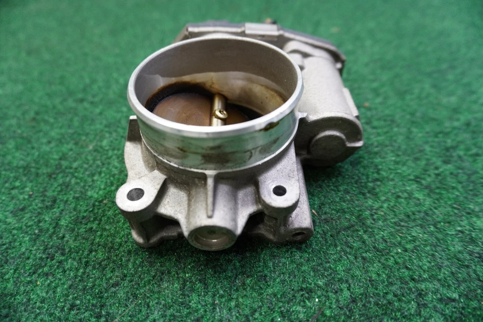 Conjunto de carrocería del acelerador Saturn Outlook XE 2007 3,6 L V6 12616995 fabricante de equipos originales Foto 3 de 4