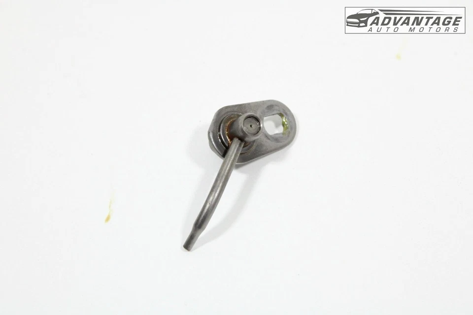 Chevrolet Colorado 2015-22 2,5 L motor pistón boquilla de chorro de aceite 12670941 OEM Foto 3 de 4