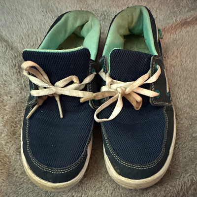 The North Face Girls US 4 UK 3 EU 36 Blue/Green Low Top Lace-Up Sneakers