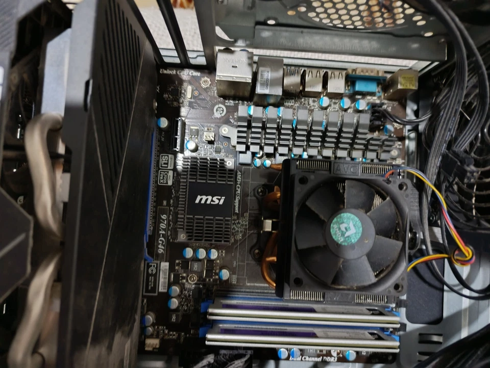 Msi 970a-g46 Scheda Madre Combo Cpu Amd Fx 8120  4gb Ram Corsair Platinum Series - Immagine 4 di 4