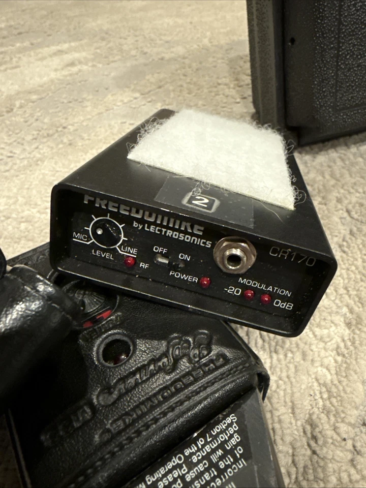 LECTROSONICS CR170 MINI VHF FREEDOMIKE RECEIVER & M170 BELT PACK TRANSMITTER + - Image 3 of 4