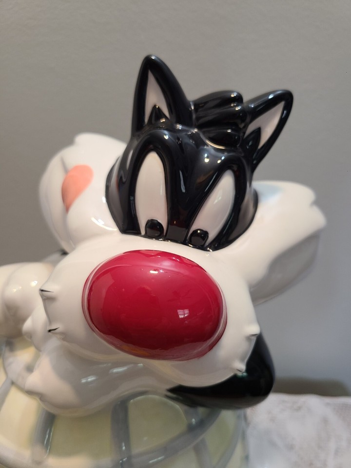 WARNER BROTHERS SYLVESTER AND TWEETY BIRD CAGE COOKIE JAR eBay