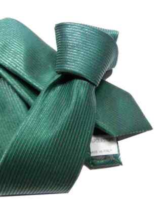 Cravatta verde a righette fini verticali grigie slim size top moda