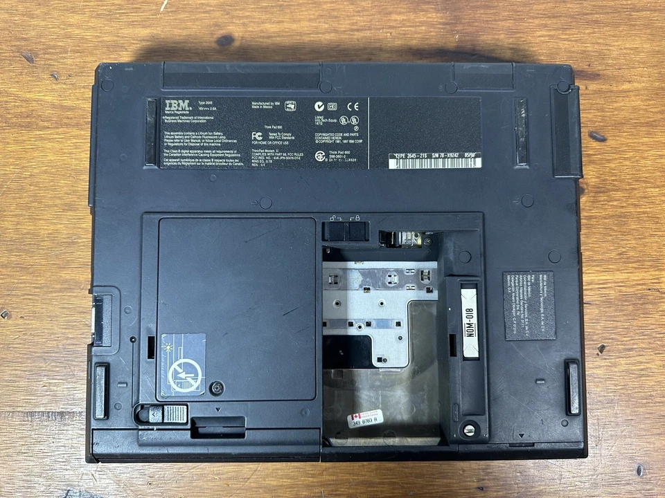 IBM Thinkpad 600 Laptop Windows 95 No power on AS-IS - Image 2 of 4