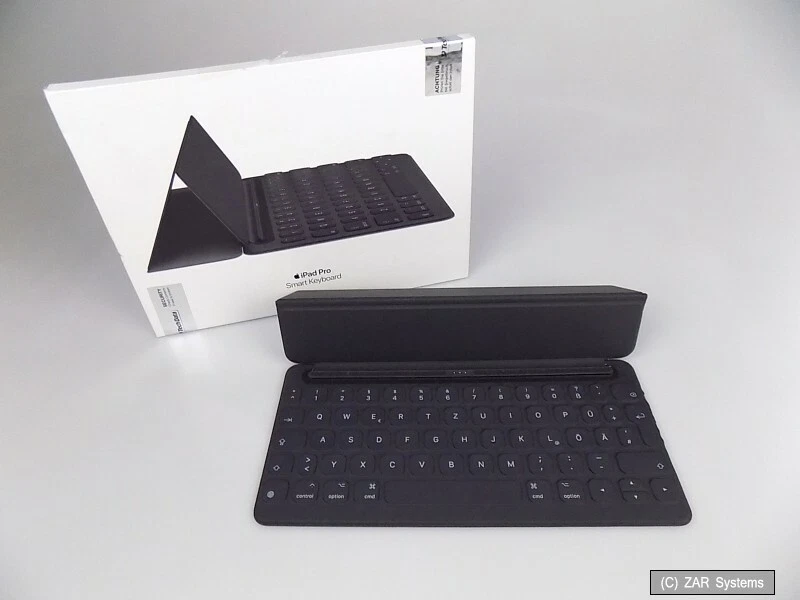 Apple A1829 MPTL2D/A iPad Pro (10.2, 10.5) Smart Keyboard Tastatur (QWERTZ), NEU