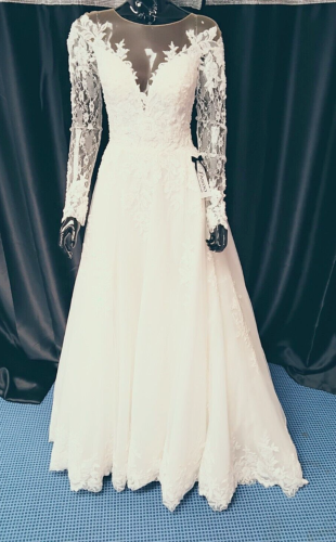 DANDO London Wedding Dress New and Unworn  UK 8  Cost £2,500 - 49 - Picture 1 of 17