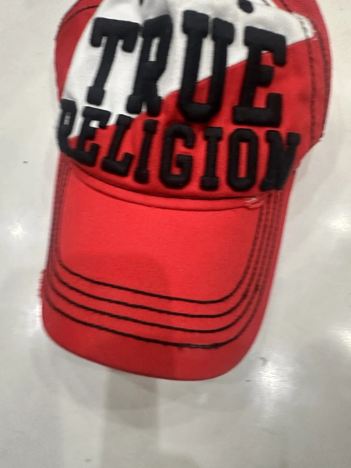 Sombrero de camionero True Religion envejecido rojo/negro correa de cuero ajustable RARO Foto 2 de 4