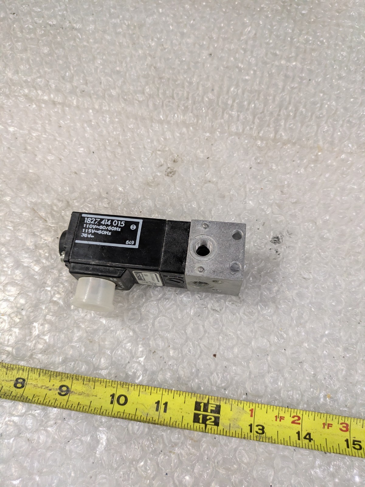 Bosch Rexroth 0820005152 1827414015 3/2 Way Pneumatic Solenoid Valve 110-115VAC