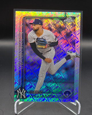2025 Topps Chrome logo foil Devin Williams #153 New York Yankees
