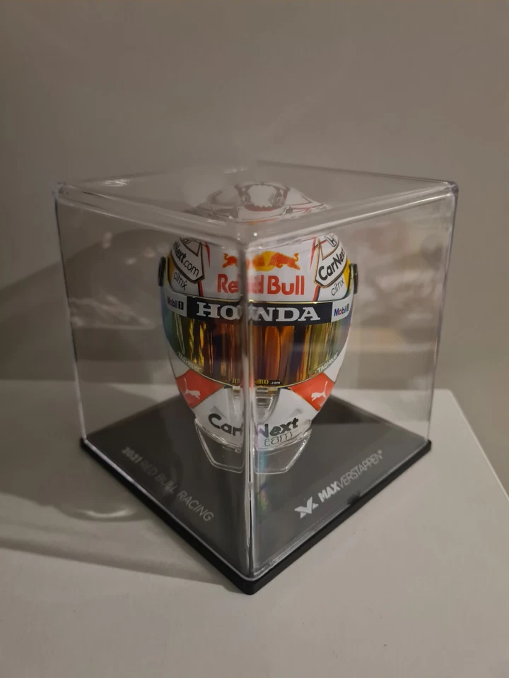 Max Verstappen 1:4 Helm 2021 Season Red Bull Racing Honda F1 RB16B - Bild 3 von 4
