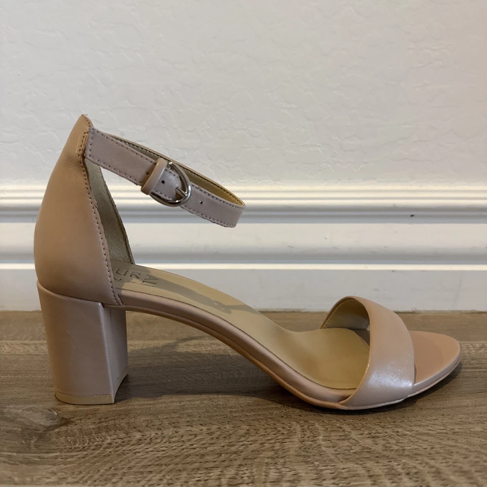 Sandalias Naturalizer Vera de cuero ópalo ancho nude con correa al tobillo para mujer talla 8,5 Foto 4 de 4