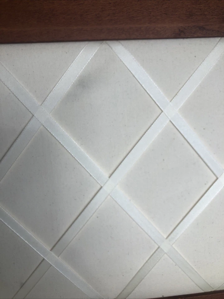 POTTERY BARN SOLID WOOD FRAMED WALL Hang MESSAGE BOARD w/STORAGE Organization - Image 3 of 4