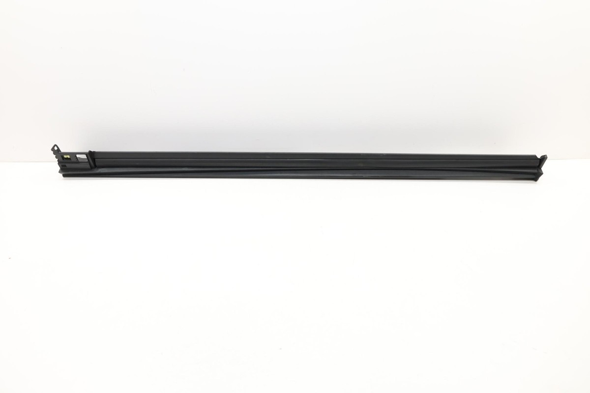 2020 - 2025 MAZDA CX-30 LEFT SIDE ROCKER MOLDING COVER PANEL OEM